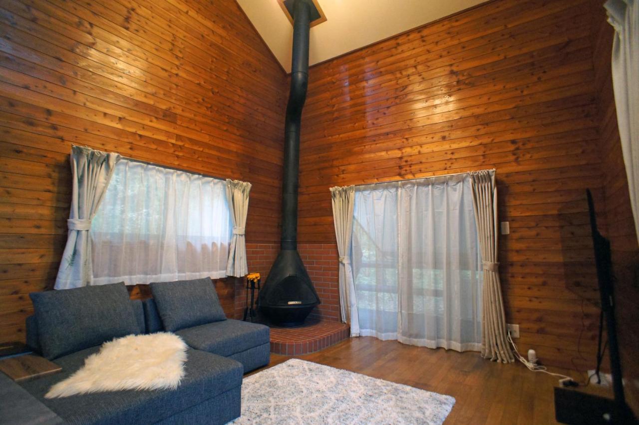 Haruna Wing Private Cottage In The Forest Overlooking The Golf Course Azumaiokozan ภายนอก รูปภาพ