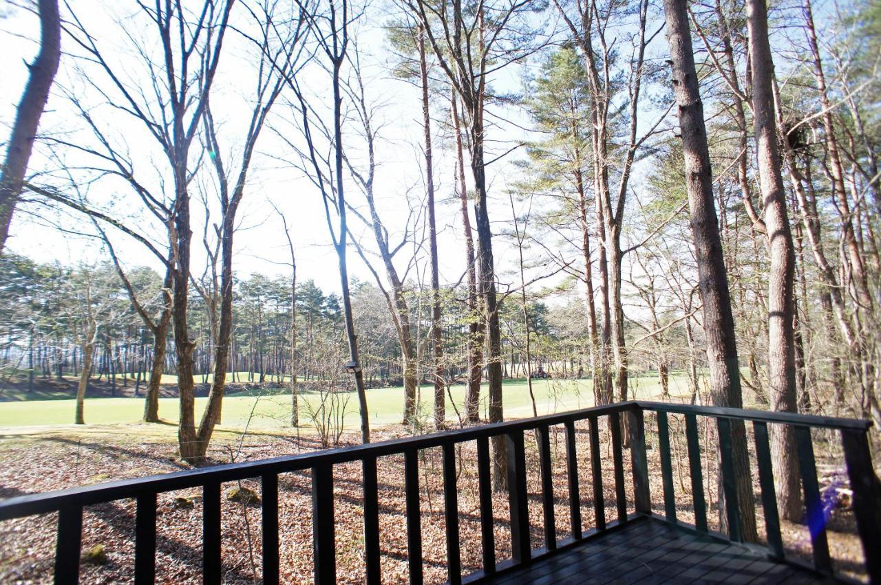 Haruna Wing Private Cottage In The Forest Overlooking The Golf Course Azumaiokozan ภายนอก รูปภาพ